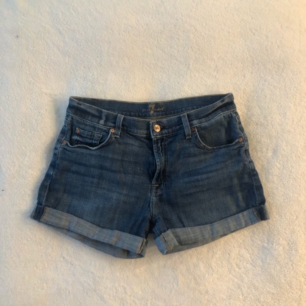 7 for all mankind